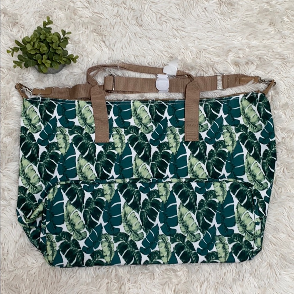 DSW Kellie & Katie Weekender Bag 🌴 Green & Tan - Picture 4 of 10